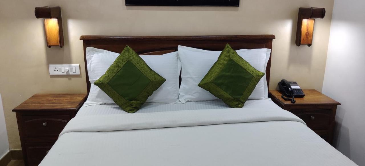 Hotel Mart View Kochi Ngoại thất bức ảnh