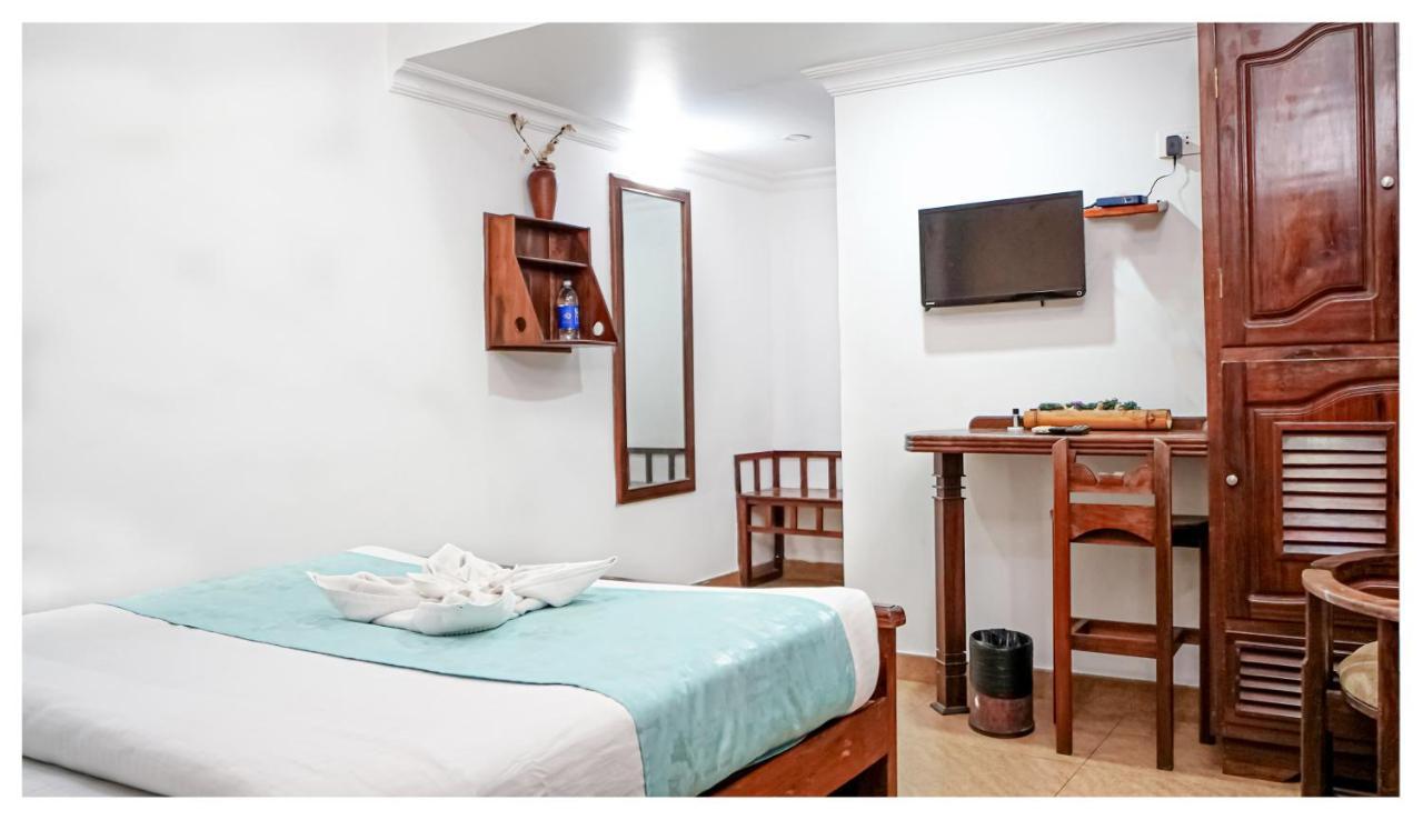 Hotel Mart View Kochi Ngoại thất bức ảnh