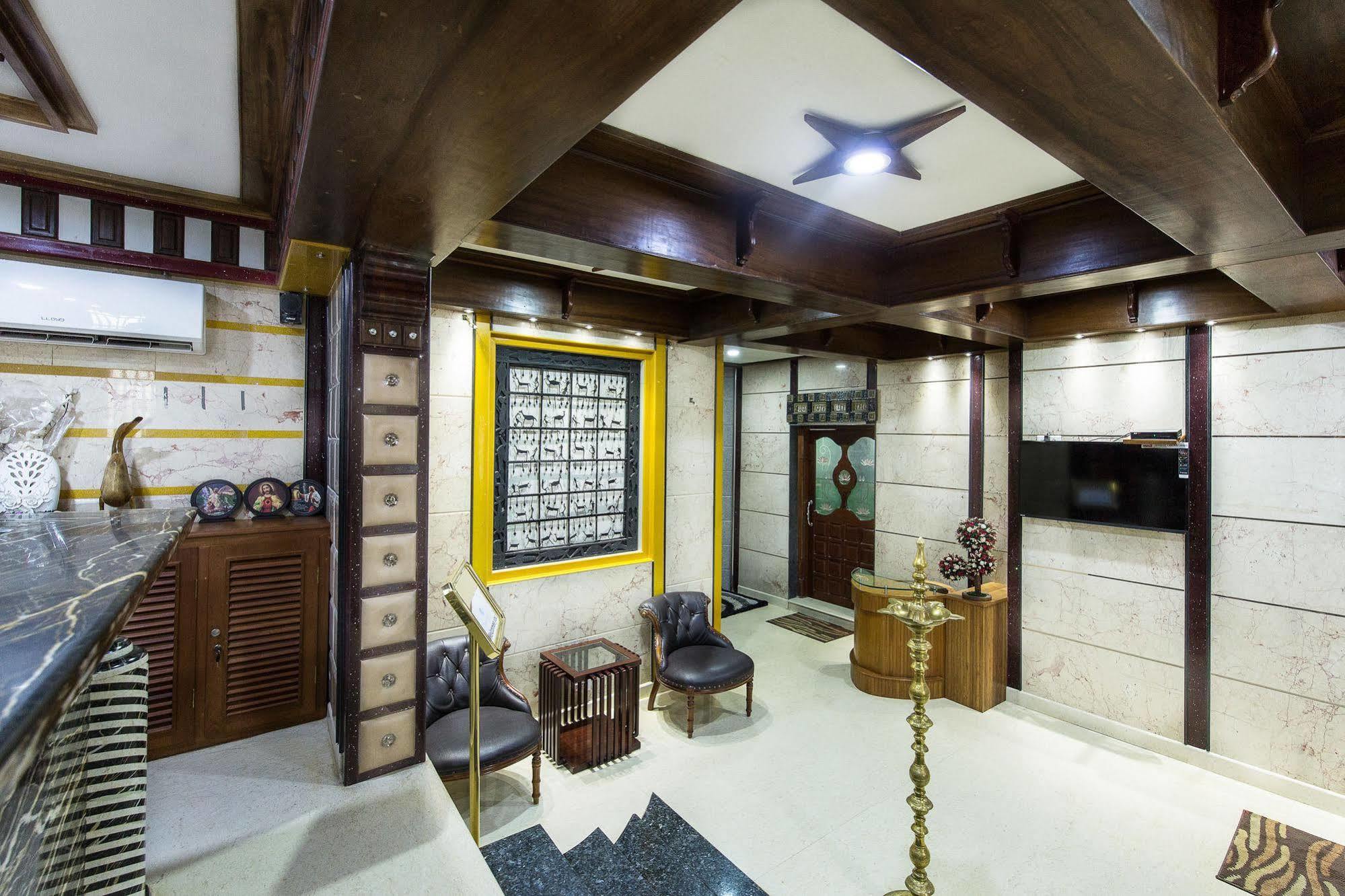 Hotel Mart View Kochi Ngoại thất bức ảnh